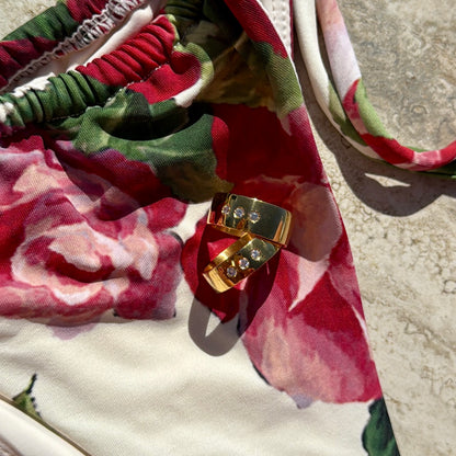 DOLCE 6mm and 8mm rings, in yellow gold, on summer floral bikini from the australian brand MESHKI.